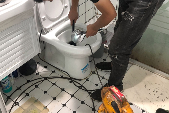 清新疏通下水道